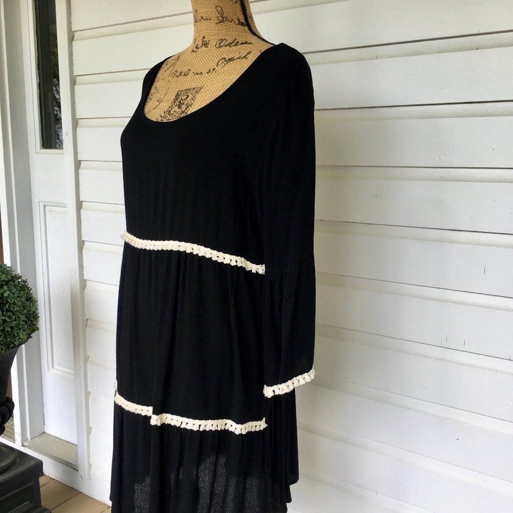 LITTLE BLACK DRESS